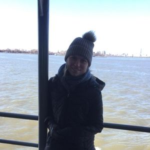 Meet your Posher, Erin